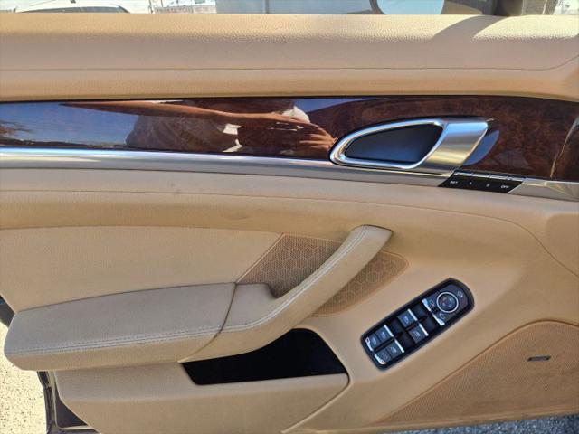 2011 Porsche Panamera 4