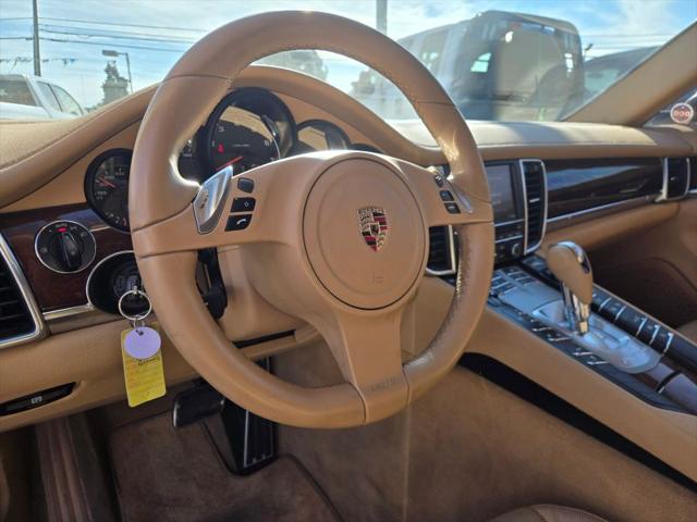 2011 Porsche Panamera 4
