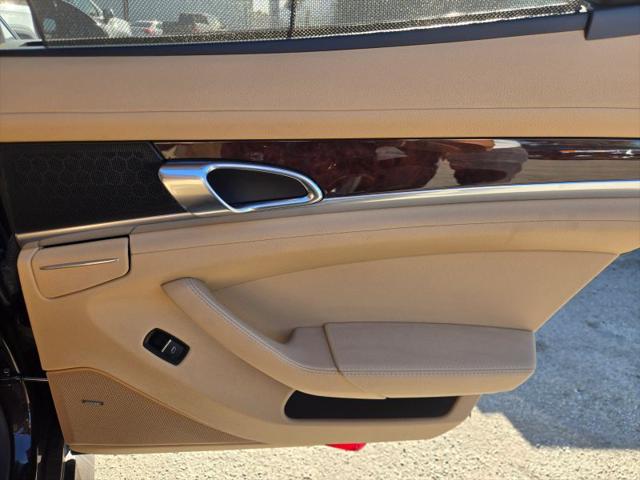 2011 Porsche Panamera 4