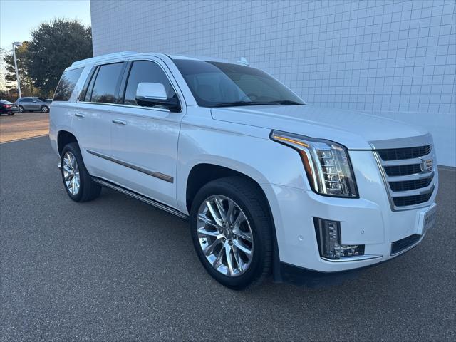 2020 Cadillac Escalade Premium Luxury's photo