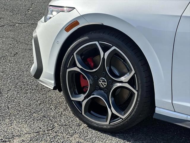 2026 Volkswagen Golf GTI Autobahn