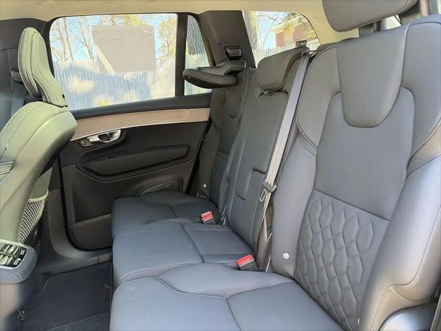 2025 Volvo XC90 B6 Plus 7-Seater