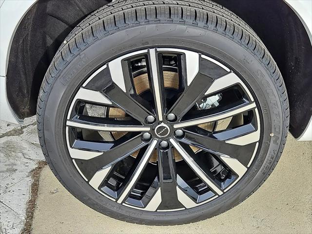 2026 Volvo XC90 Ultra, B6 AWD Gas (mild hybrid), Gasoline, Bright, 7 Seats