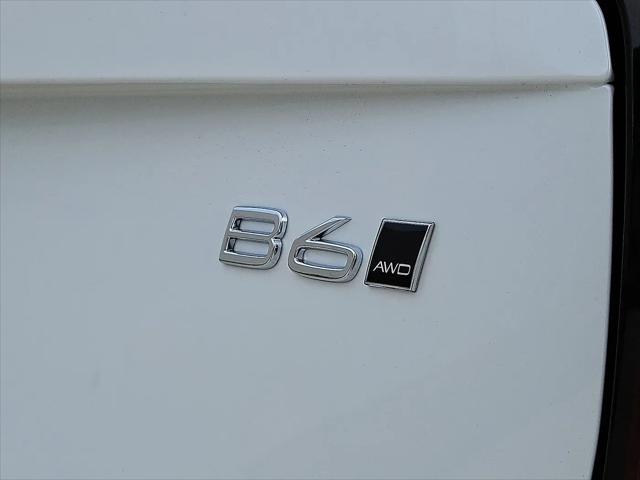 2026 Volvo XC90 Ultra, B6 AWD Gas (mild hybrid), Gasoline, Bright, 7 Seats