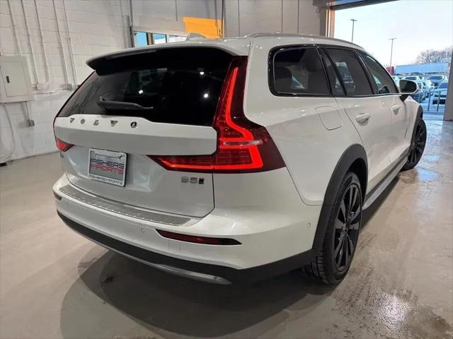 2023 Volvo V60 Cross Country B5 Ultimate