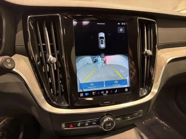 2023 Volvo V60 Cross Country B5 Ultimate
