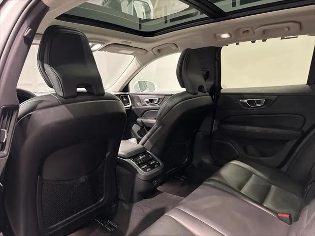 2023 Volvo V60 Cross Country B5 Ultimate