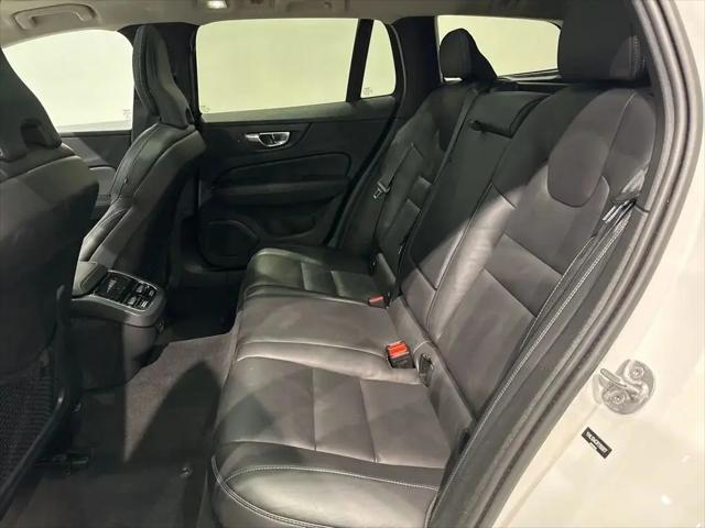 2023 Volvo V60 Cross Country B5 Ultimate