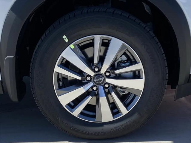 2025 Nissan Pathfinder SL FWD