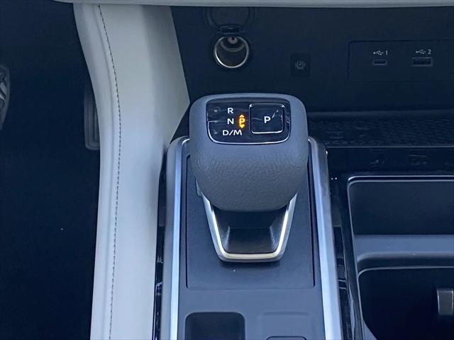 2025 Nissan Pathfinder SL FWD