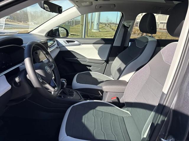 2026 Volkswagen Taos SE