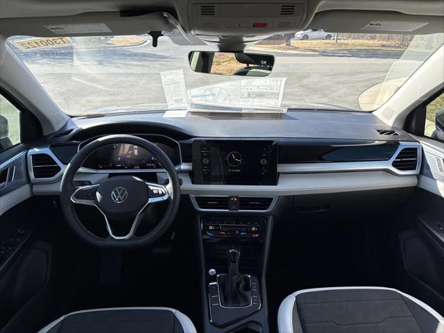 2026 Volkswagen Taos SE