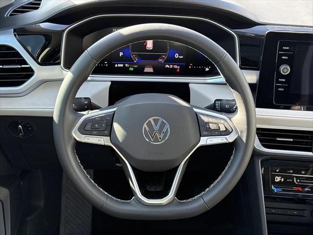 2026 Volkswagen Taos SE