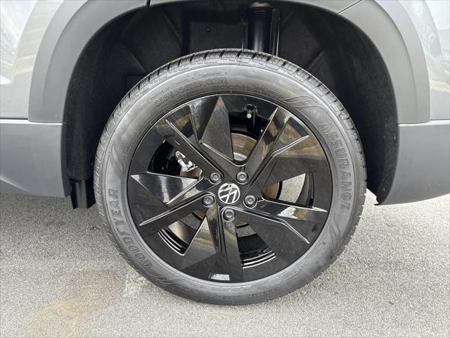 2026 Volkswagen Taos SE