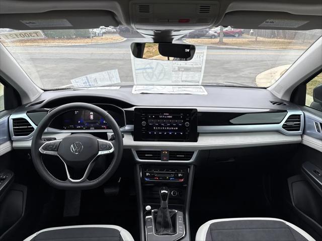 2026 Volkswagen Taos SE
