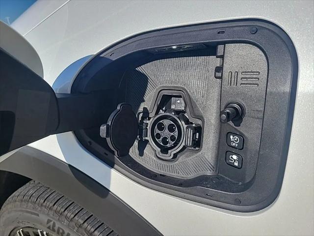 2026 Nissan LEAF PLATINUM+