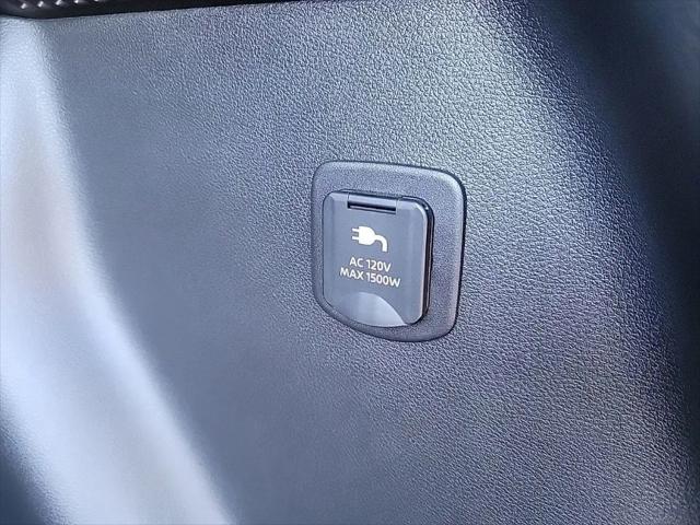 2026 Nissan LEAF PLATINUM+