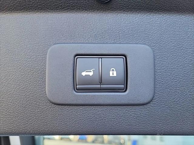 2026 Nissan LEAF PLATINUM+