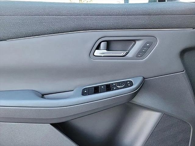 2026 Nissan LEAF PLATINUM+
