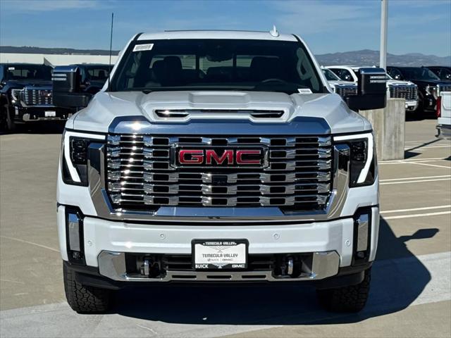2026 GMC Sierra 2500HD Crew Cab, Standard Bed, Denali, 4WD