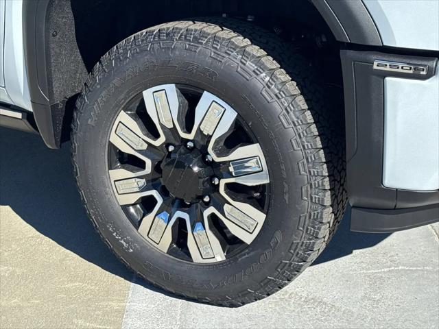 2026 GMC Sierra 2500HD Crew Cab, Standard Bed, Denali, 4WD