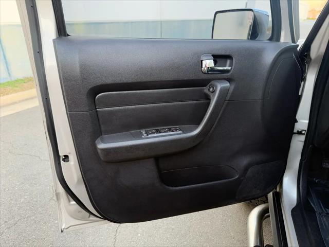2006 HUMMER H3 SUV