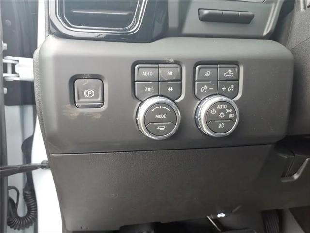 2026 GMC Sierra 2500HD Crew Cab, Standard Bed, AT4, 4WD
