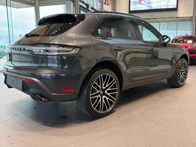 2026 Porsche Macan Macan