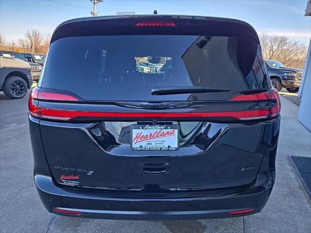 2026 Chrysler Pacifica Select AWD