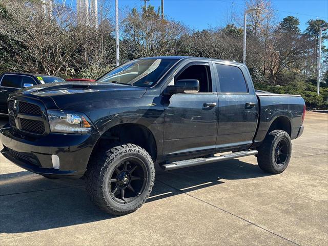 2017 RAM 1500 Night Crew Cab 4x4 57 Box 2017 RAM 1500 Night Crew Cab 4x4 57 Box