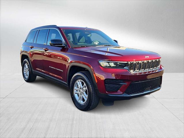 2025 Jeep Grand Cherokee Laredo 4x2