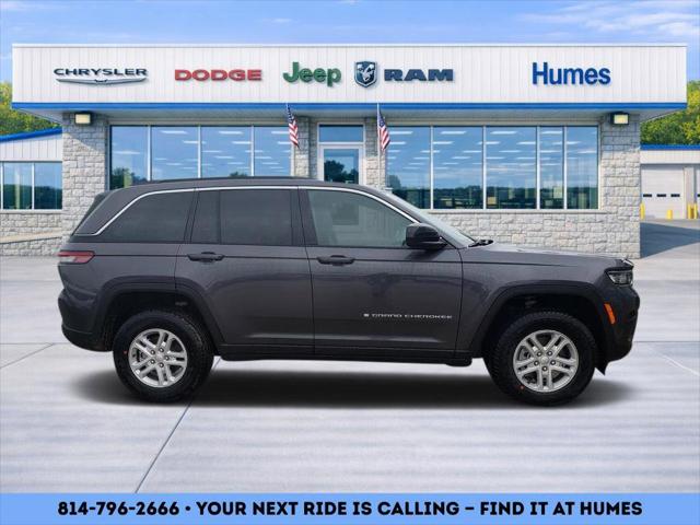 2025 Jeep Grand Cherokee GRAND CHEROKEE LAREDO 4X4