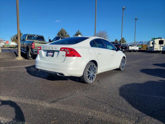 2015 Volvo S60 T5 Platinum