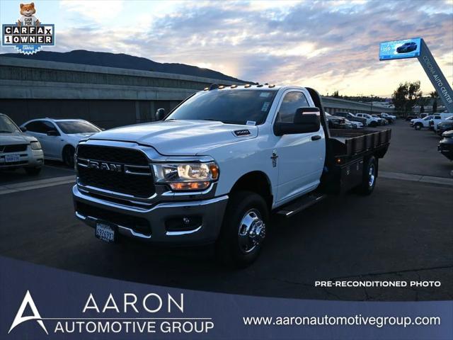 2023 RAM 3500 Chassis Tradesman/SLT