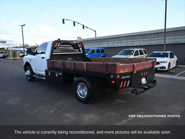 2023 RAM 3500 Chassis Tradesman/SLT