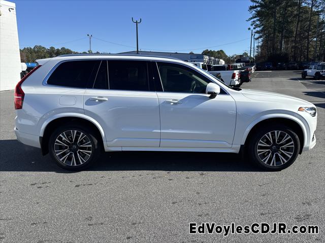 2022 Volvo XC90 T5 Momentum 7 Passenger