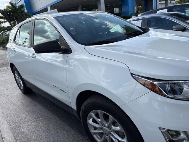 2021 Chevrolet Equinox FWD LS 2021 Chevrolet Equinox FWD LS