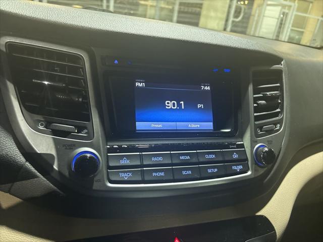 2016 Hyundai Tucson SE