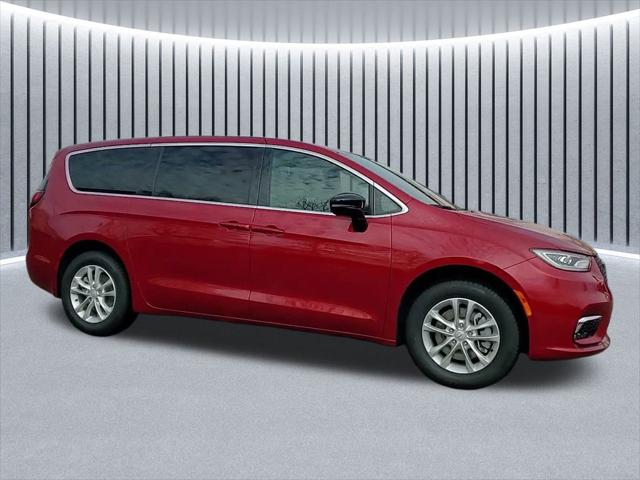 2026 Chrysler Pacifica PACIFICA SELECT AWD