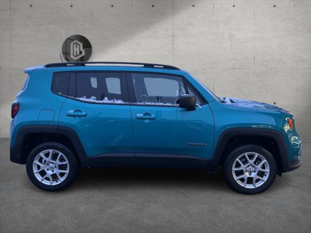 2022 Jeep Renegade Latitude 4x4 2022 Jeep Renegade Latitude 4x4