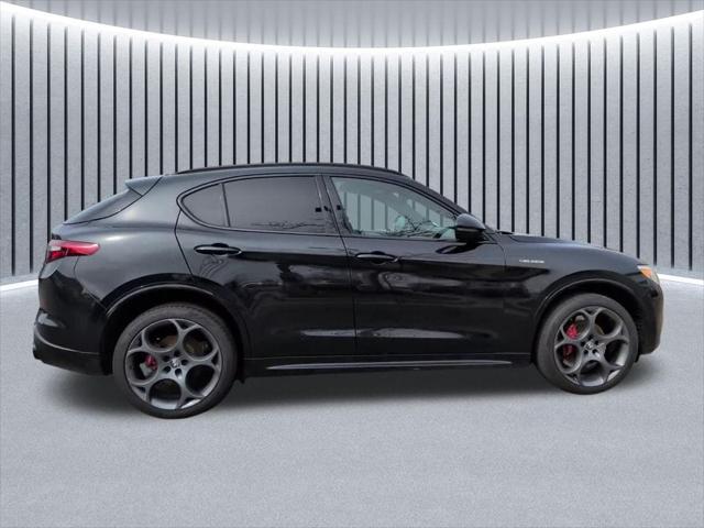 2023 Alfa Romeo Stelvio Veloce AWD