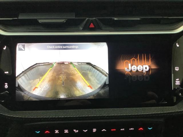 2026 Jeep Cherokee Laredo 4x4