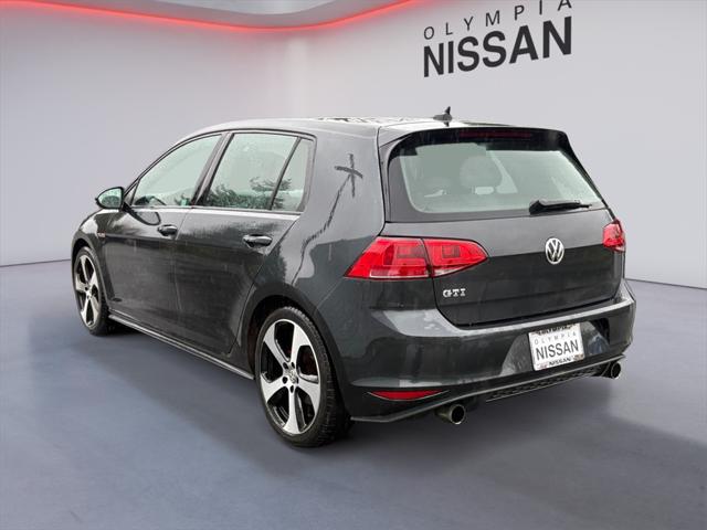 2015 Volkswagen Golf GTI 2.0T SE 4-Door