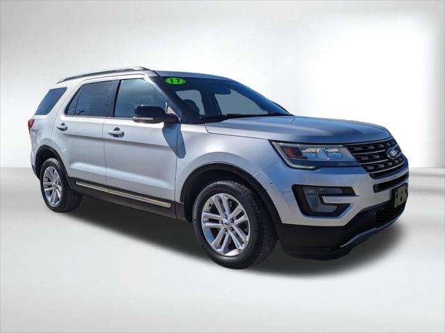 2017 Ford Explorer XLT 2017 Ford Explorer XLT