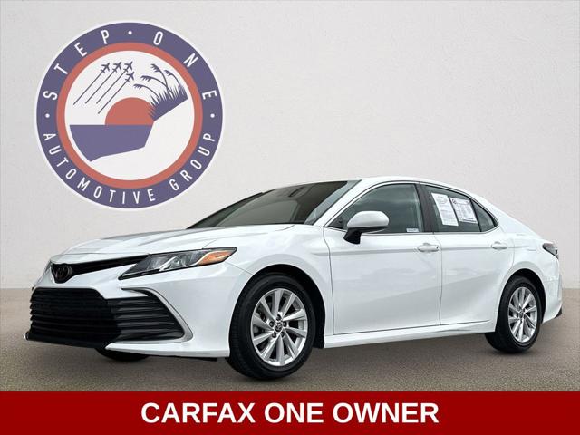 2022 Toyota Camry LE