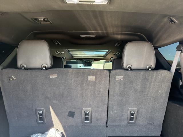 2023 Chevrolet Suburban 4WD RST