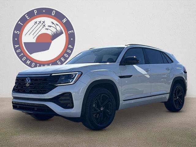 2025 Volkswagen Atlas Cross Sport 2.0T SEL R-Line Black