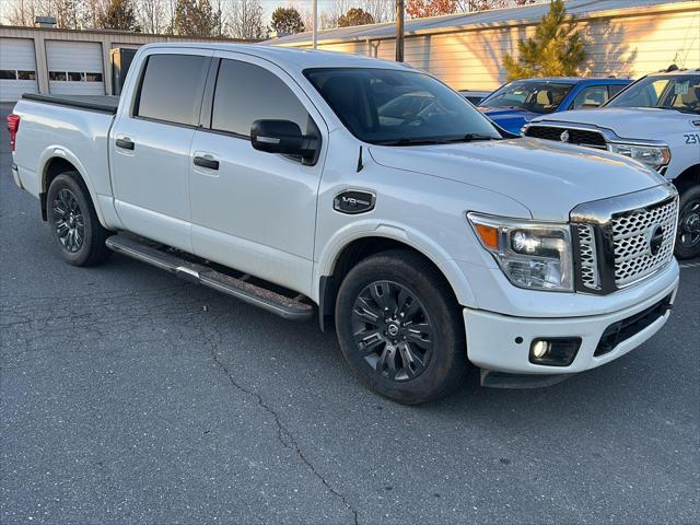 2017 Nissan TITAN Platinum Reserve