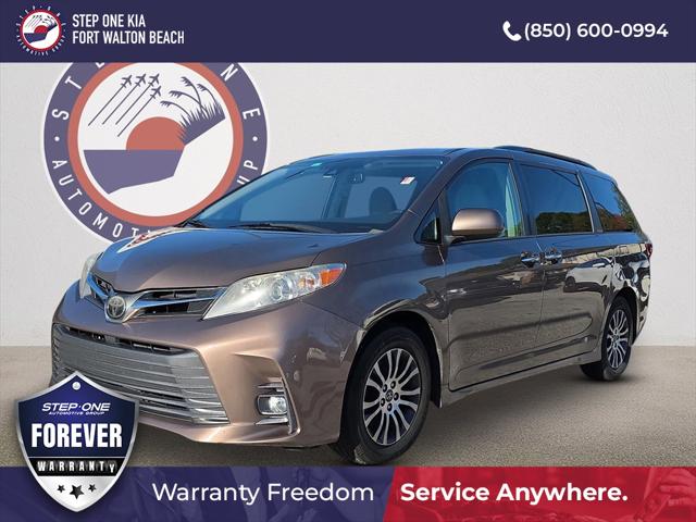 2019 Toyota Sienna XLE 8 Passenger
