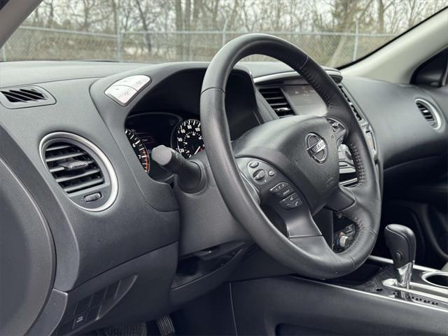 2020 Nissan Pathfinder SV 4WD 2020 Nissan Pathfinder SV 4WD